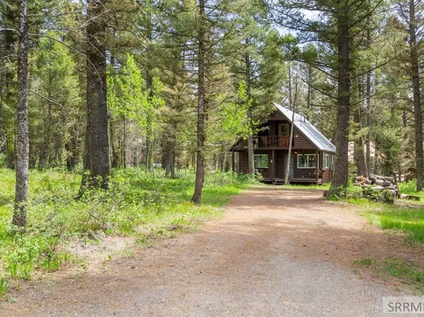 4158 Beaver Springs Rd, Island Park, ID 83429
