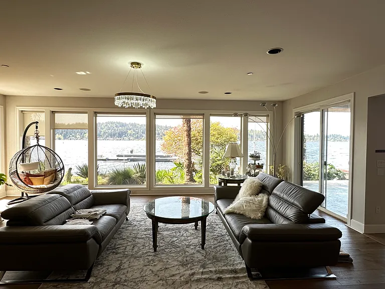 5437 Pleasure Point Ln SE — Photo 3