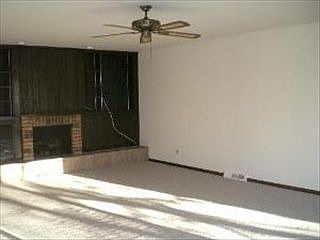 3rd image of 1262 Thomas Dr Unit 1262-1264