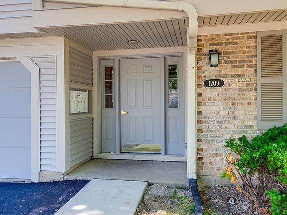 4th image of 1209 Bradwell Ln APT E