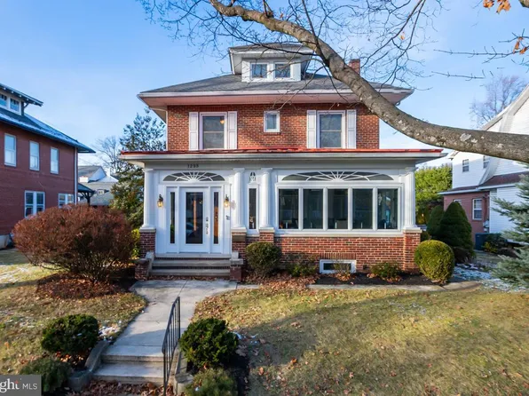 1233 Girard Ave, Wyomissing, PA 19610