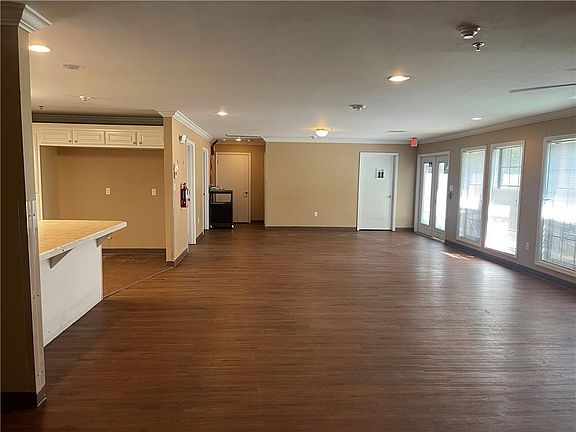 4th image of 5629 Brownfields Dr