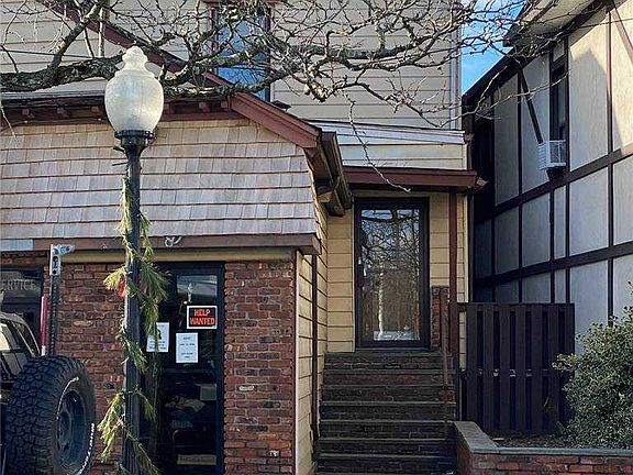 2nd image of 180 Deer Park Ave APT 5