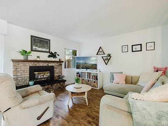 5th image of 933 Admirals Rd #3