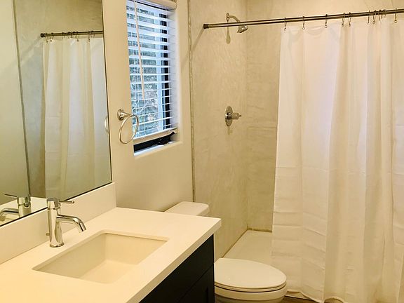 3rd image of 920 Lowena Dr #22