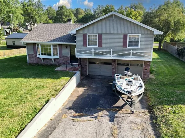 1106 W Benton St, Savannah, MO 64485
