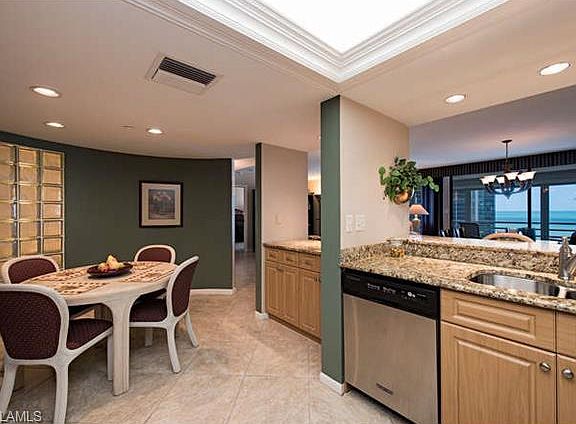 5th image of 4751 Gulf Shore Blvd N APT 1207