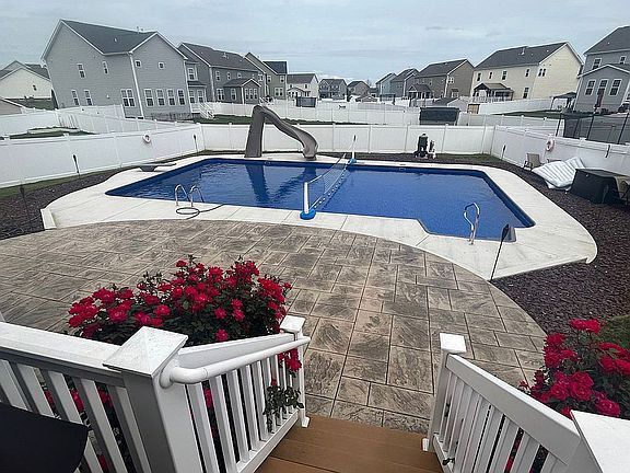 2nd image of 133 Ladysmith Dr
