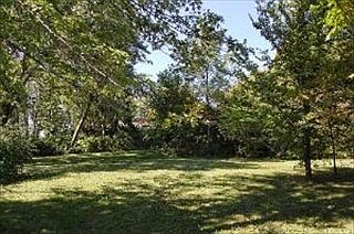 2nd image of 1611 N Wilke Rd