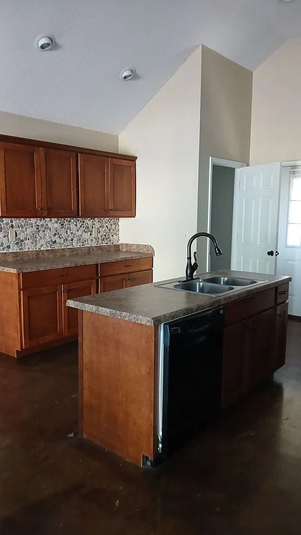 2 bedroom/2 bath — Photo 4