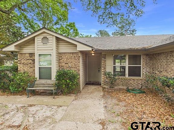 2nd image of 784 Southwood Dr