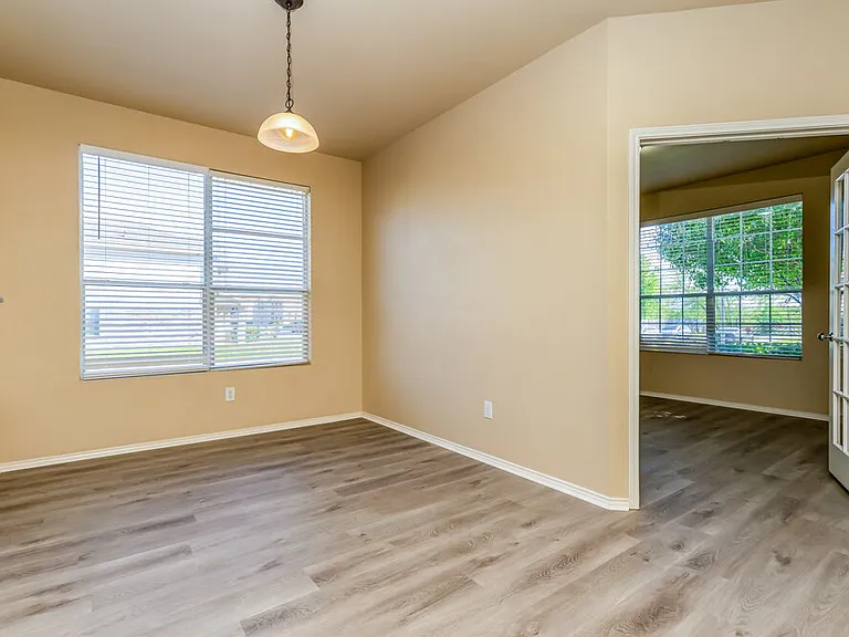 8500 Shallow Creek Dr — Photo 6