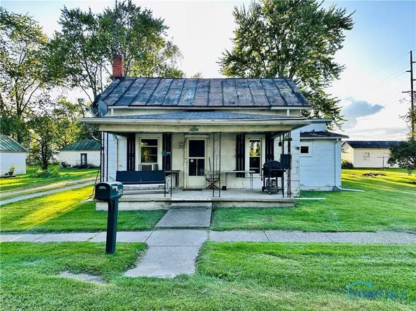 416 N Brayer St, Holgate, OH 43527