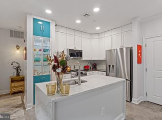 500 Admirals Way APT 201, Philadelphia, PA