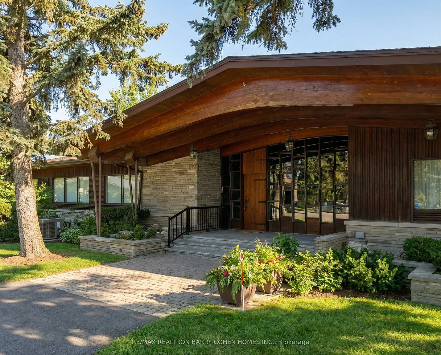 28 Daleberry Pl photo 1