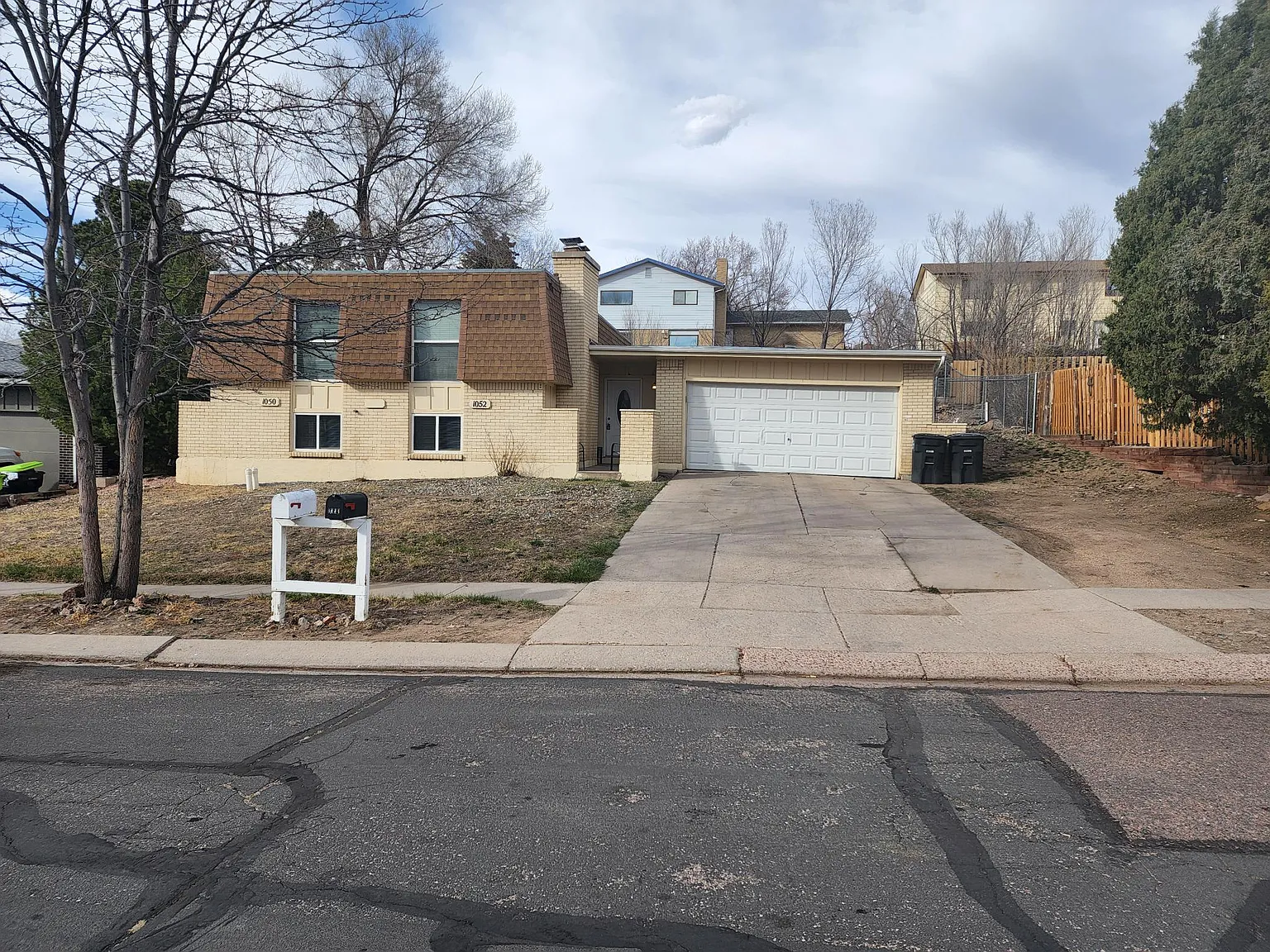 2 bed, 963 sqft, $1,200 — Photo 1