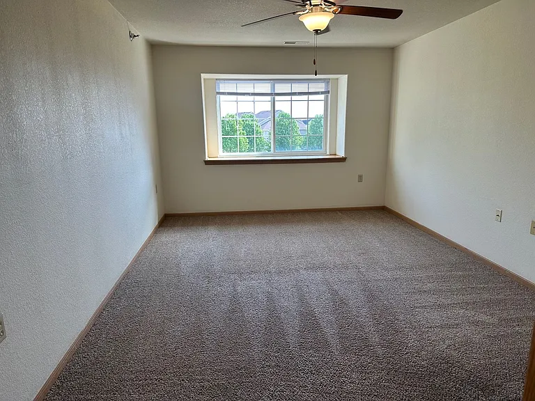 Madison Apartments — Photo 120