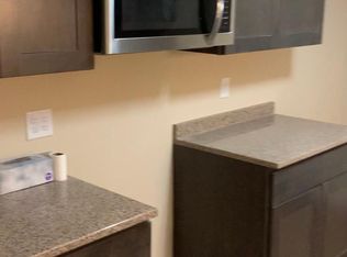 S65W18718 Onyx Dr, Muskego, WI 53150