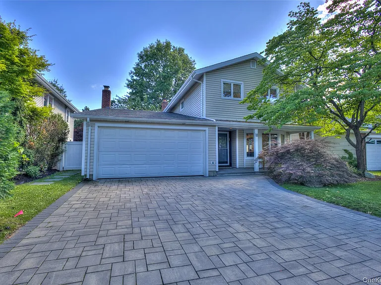 18 Seaview Ln — Photo 1