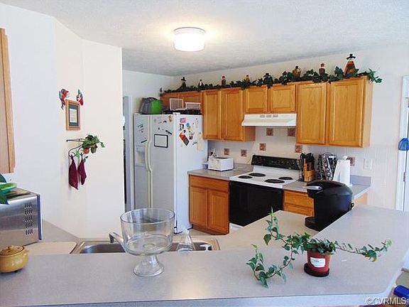 2nd image of 1100 Jockey Ct