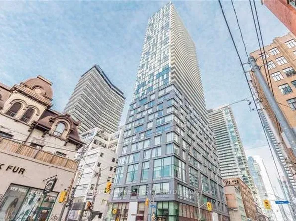 101 Peter St, Toronto, ON