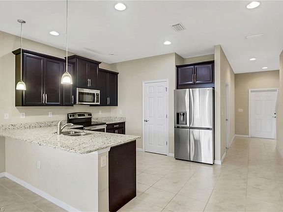 5th image of 10878 Alvara Way