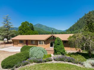 1830 Eakin Rd, Azalea, OR 97410