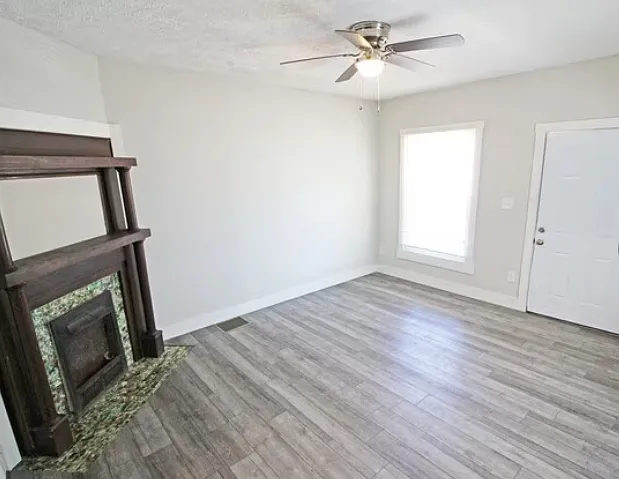 3 bed, 1300 sqft, $1,375 — Photo 4