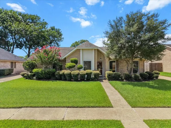 10031 Sagegate Dr, Houston, TX 77089