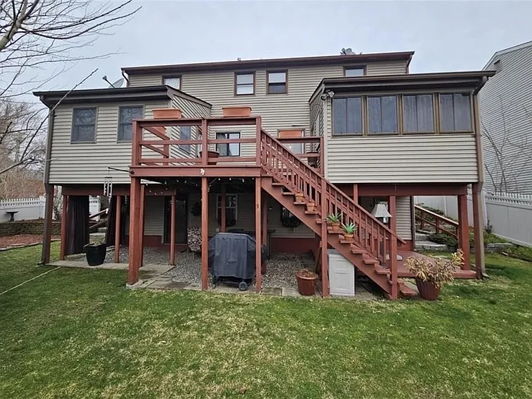 20 Pavilion Ct #22 — Photo 7