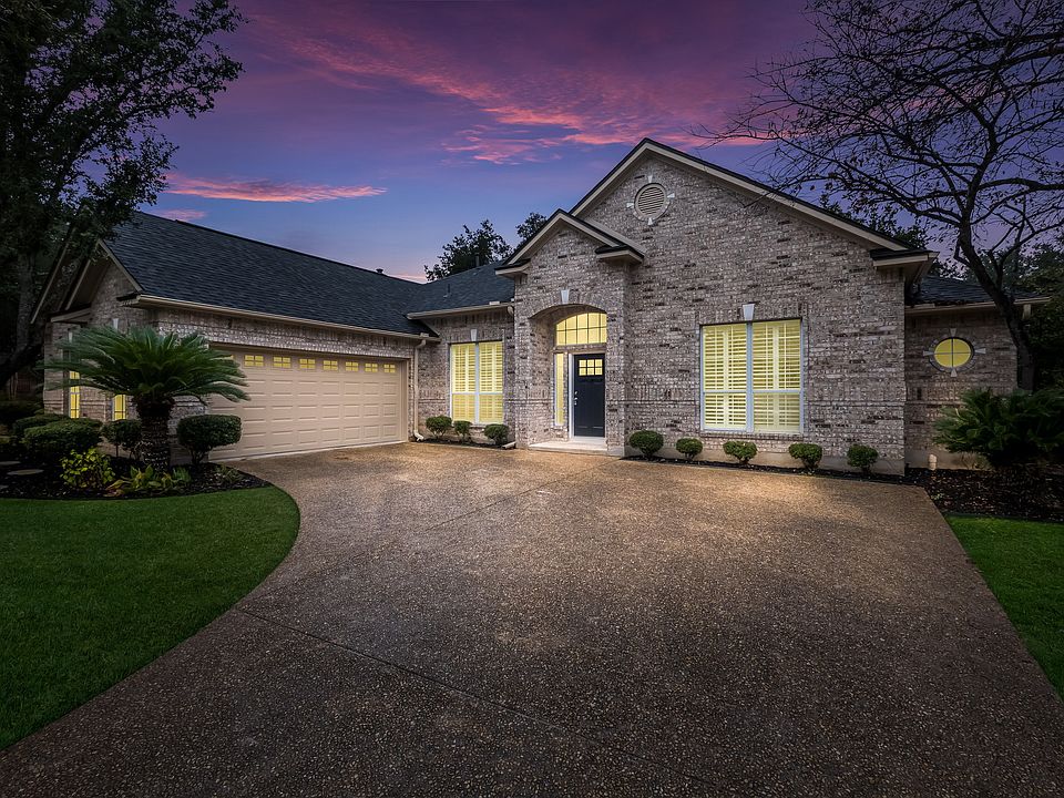 1st image of 2223 Pinoak Knl