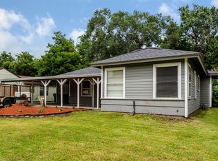 517 Evans St, Angleton, TX 77515