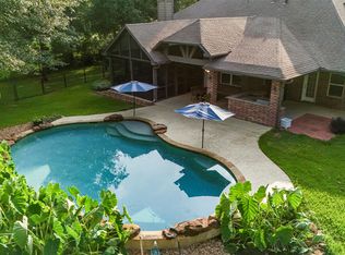 499 Royal Navigator Rd, Montgomery, TX 77316