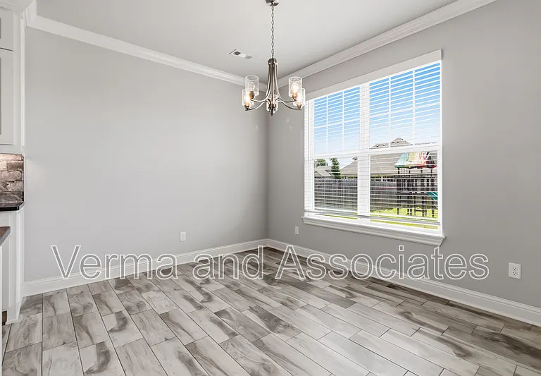 931 E Skyline Loop — Photo 18