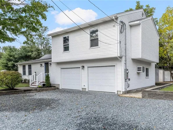 34 Mount View Ave, North Kingstown, RI 02852