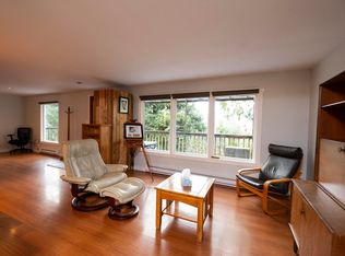 5863 Sandy Hook Rd, Sechelt, BC V0N 3A4