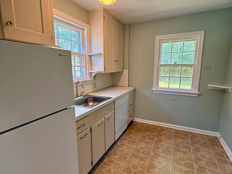 3351 Meadowbrook Blvd — Photo 7