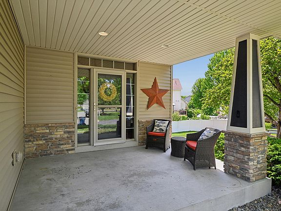 5th image of 4675 Lark Ct NE