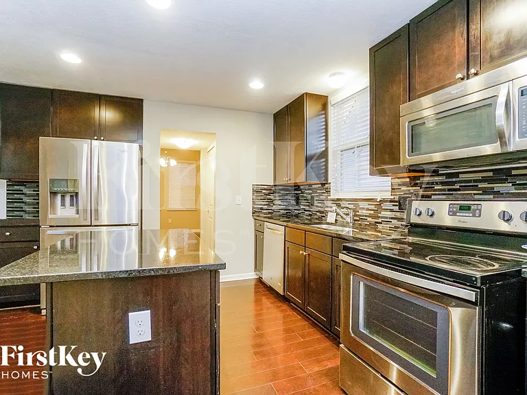 4015 Peregrine Pass Dr — Photo 9