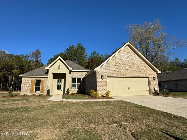 221 New Haven Ln, Brandon, MS 39042