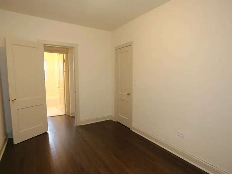 4716 N Racine Ave #E4 — Photo 13
