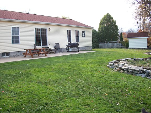 5th image of 7887 Owasco Ave