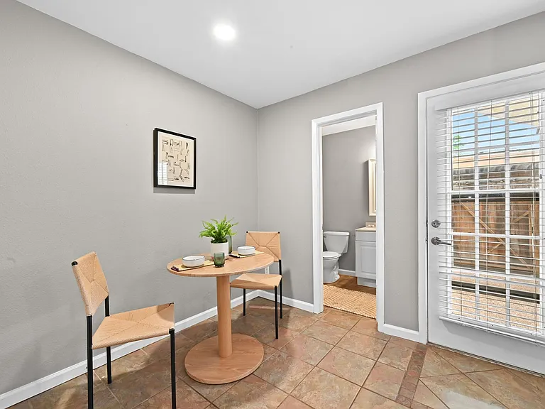 8400 Jamestown Dr #332 — Photo 8