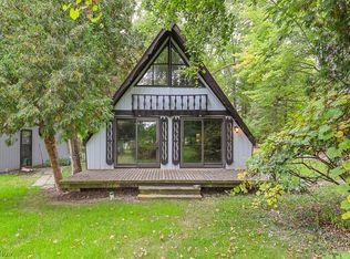 9920 Reed Rd, Columbia Station, OH 44028