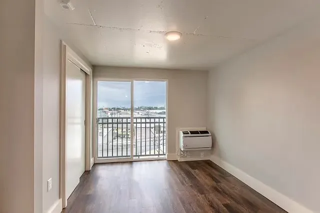 803 Waimanu St #404 — Photo 3