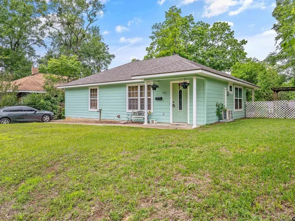 258 SW 6th St, Rusk, TX 75785
