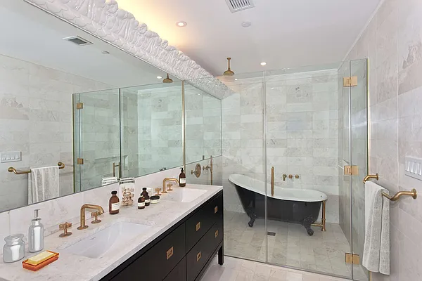 Rented by Brown Harris Stevens | media 21