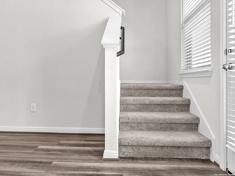 12918 Lilly Pass — Photo 23
