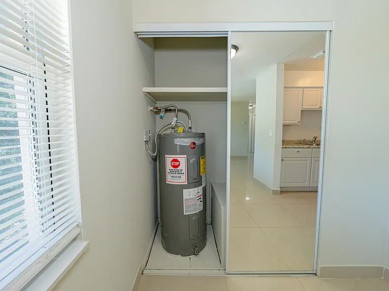 Interior_938NorthernDr_LP_7_11142025