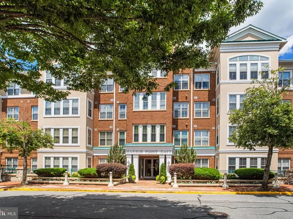 440 Belmont Bay Dr Unit 404, Woodbridge, VA 22191